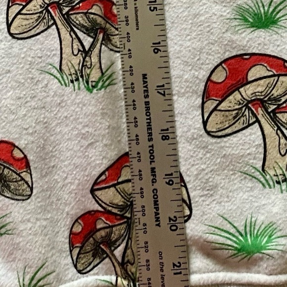 LA Soul Mushroom Graphic Print Soft Sweatshirt Women Long Sleeve. Size M. - Picture 8 of 8